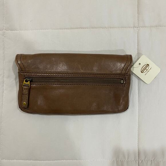NWT Fossil 8” Taupe Leather Wallet/Clutch, zipper pockets, semi-glossy finish - Picture 4 of 11